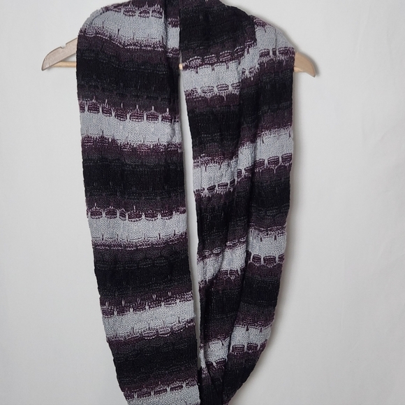 Calvin Klein Striped Knit Chunky Infinity Scarf Purple Gray NWT - Picture 8 of 8